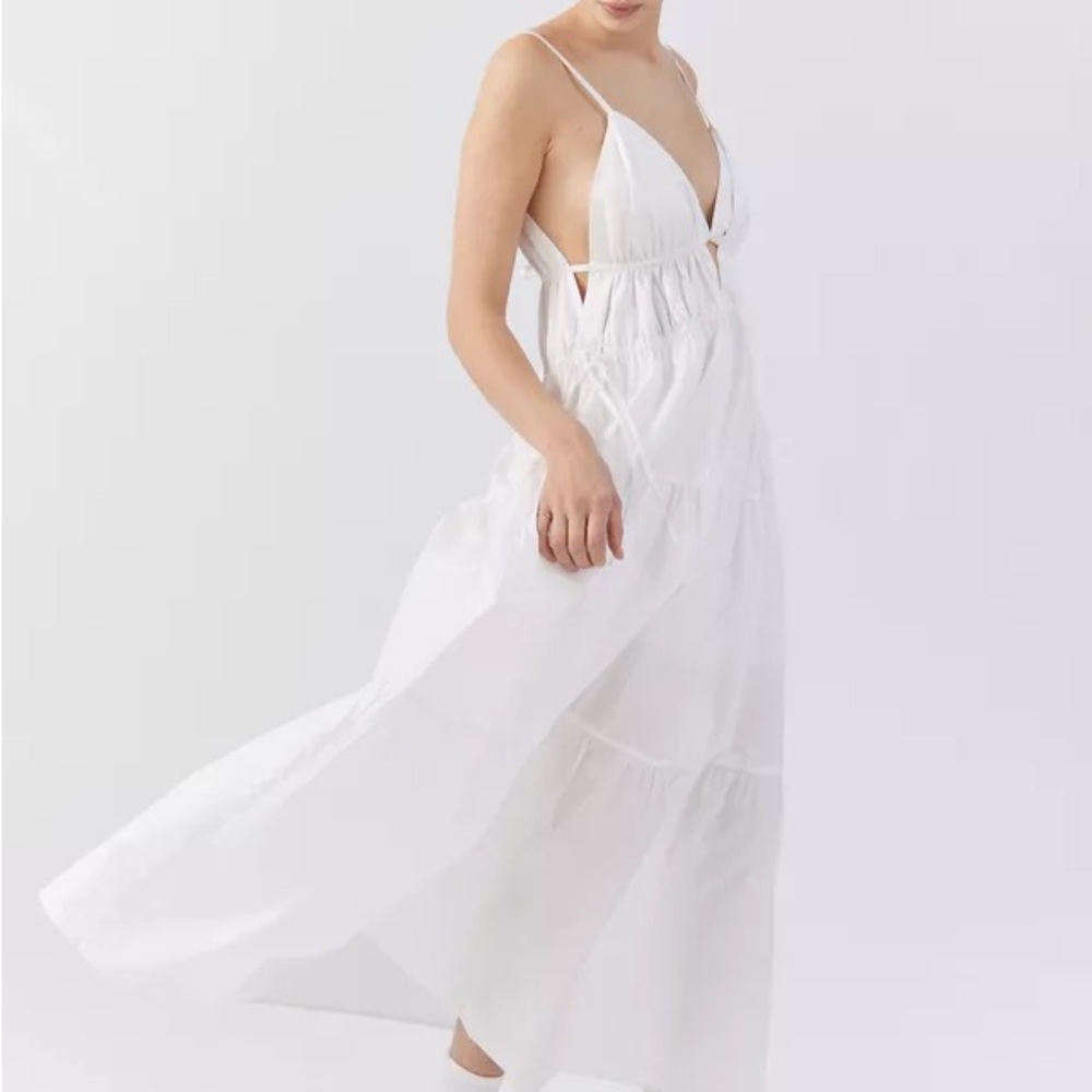 Astr White Spaghetti-Strap‎ Tiered Maxi Dress